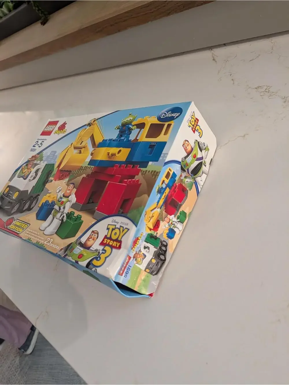 LEGO Duplo Toy Story 3 Space Crane Set 5691 Limited Edition